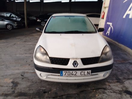 Vehiculo en el desguace: RENAULT CLIO II (BB_, CB_) 1.2 (BB0A, BB0F, BB10, BB1K, BB28, BB2D, BB2H, CB0A,...