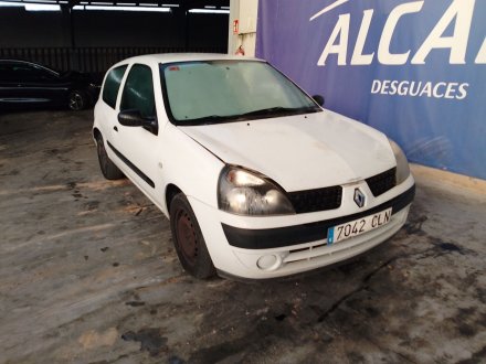 Vehiculo en el desguace: RENAULT CLIO II (BB_, CB_) 1.2 (BB0A, BB0F, BB10, BB1K, BB28, BB2D, BB2H, CB0A,...