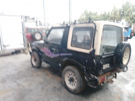 Vehiculo en el desguace: SUZUKI SAMURAI Todo terreno, cerrada (SJ_) 1.3 A las 4 ruedas (SJ 413)