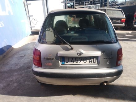 Vehiculo en el desguace: NISSAN MICRA II (K11) 1.0 i 16V