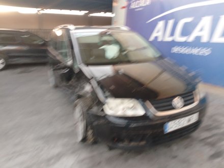 Vehiculo en el desguace: VOLKSWAGEN TOURAN (1T1, 1T2) 2.0 TDI