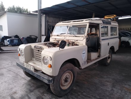 Vehiculo en el desguace: LAND ROVER 88/109 MK II Todo terreno, abierta 2.3 4x4