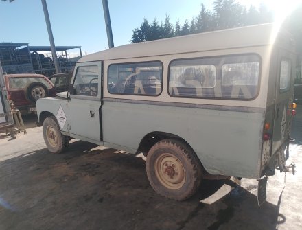 Vehiculo en el desguace: LAND ROVER 88/109 MK II Todo terreno, abierta 2.3 4x4