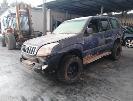 Vehiculo en el desguace: TOYOTA LAND CRUISER PRADO (_J12_) 3.0 D-4D (KDJ120, KDJ125)