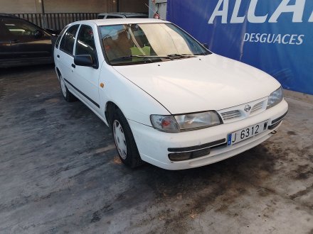 Vehiculo en el desguace: NISSAN ALMERA I Hatchback (N15) 2.0 D