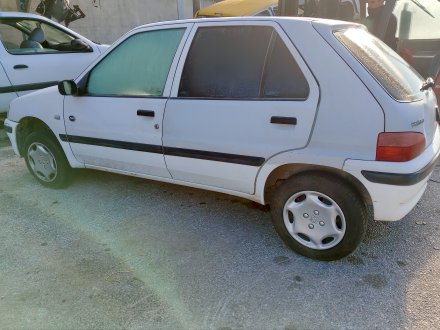 Vehiculo en el desguace: PEUGEOT 106 II (1A_, 1C_) 1.1 i