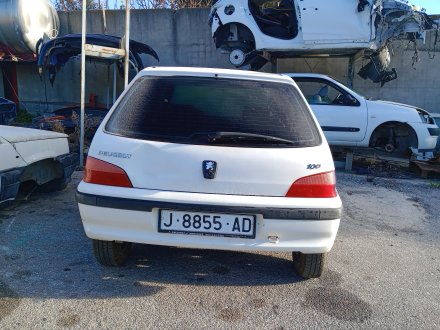 Vehiculo en el desguace: PEUGEOT 106 II (1A_, 1C_) 1.1 i