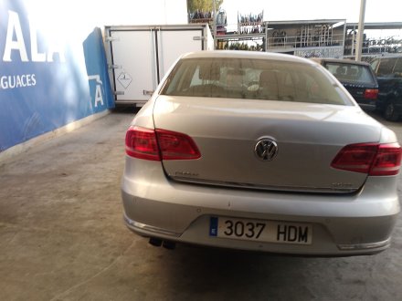 Vehiculo en el desguace: VOLKSWAGEN PASSAT B7 (362) 2.0 TDI