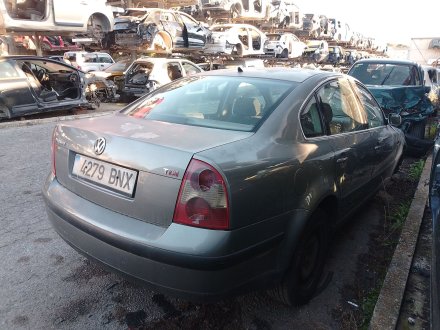 Vehiculo en el desguace: VOLKSWAGEN PASSAT B5.5 (3B3) 1.9 TDI