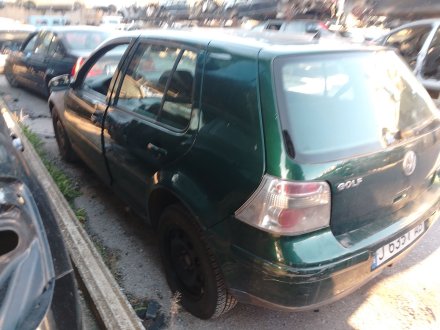 Vehiculo en el desguace: VOLKSWAGEN GOLF IV (1J1) 1.6