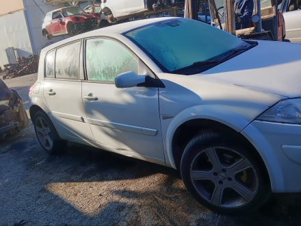 Vehiculo en el desguace: RENAULT MEGANE II (BM0/1_, CM0/1_) 1.5 dCi (BM1F, CM1F)