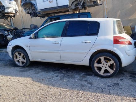 Vehiculo en el desguace: RENAULT MEGANE II (BM0/1_, CM0/1_) 1.5 dCi (BM1F, CM1F)