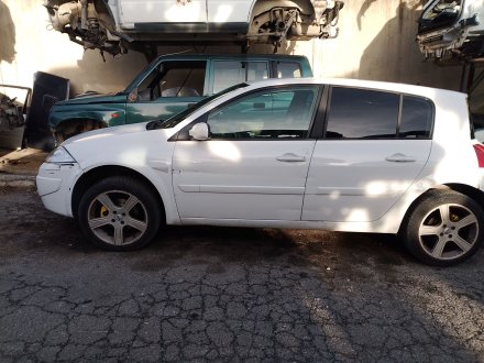 Vehiculo en el desguace: RENAULT MEGANE II (BM0/1_, CM0/1_) 1.5 dCi (BM1F, CM1F)