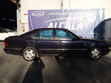 Vehiculo en el desguace: MERCEDES-BENZ CLASE E (W210) E 320 (210.055)