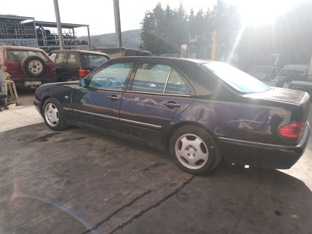 Vehiculo en el desguace: MERCEDES-BENZ CLASE E (W210) E 320 (210.055)