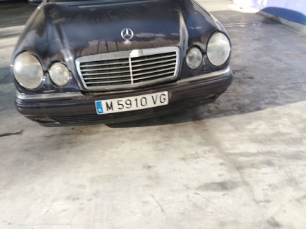 Vehiculo en el desguace: MERCEDES-BENZ CLASE E (W210) E 320 (210.055)