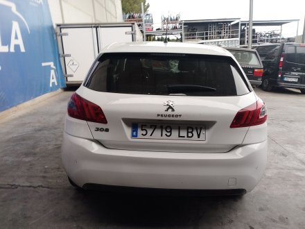 Vehiculo en el desguace: PEUGEOT 308 II (LB_, LP_, LW_, LH_, L3_) 1.5 BlueHDi 130