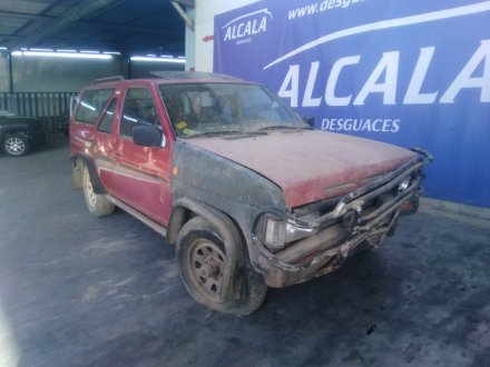 Vehiculo en el desguace: NISSAN TERRANO I (WD21) 2.7 TD 4WD