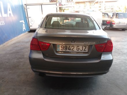 Vehiculo en el desguace: BMW 3 (E90) 320 d