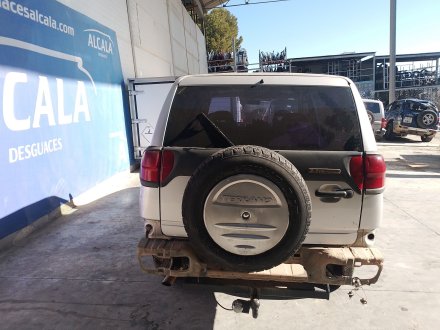 Vehiculo en el desguace: NISSAN TERRANO II (R20) 2.7 TDi 4WD