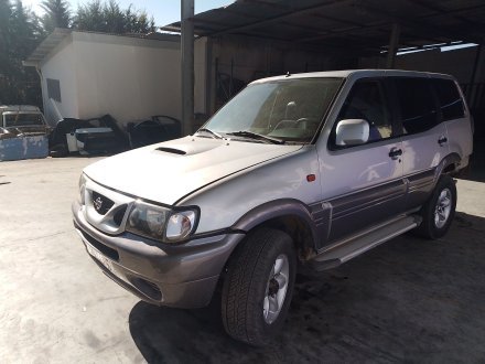 Vehiculo en el desguace: NISSAN TERRANO II (R20) 2.7 TDi 4WD