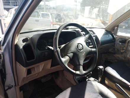 Vehiculo en el desguace: NISSAN TERRANO II (R20) 2.7 TDi 4WD