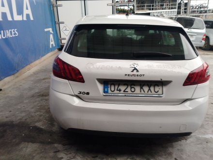 Vehiculo en el desguace: PEUGEOT 308 II (LB_, LP_, LW_, LH_, L3_) 1.5 BlueHDi 130