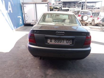 Vehiculo en el desguace: AUDI A4 B5 Avant (8D5) 1.9 TDI