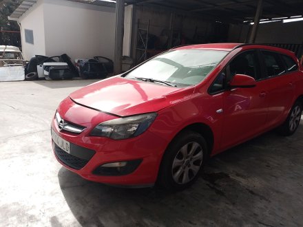 Vehiculo en el desguace: OPEL ASTRA J Sports Tourer (P10) 1.6 CDTi (35)