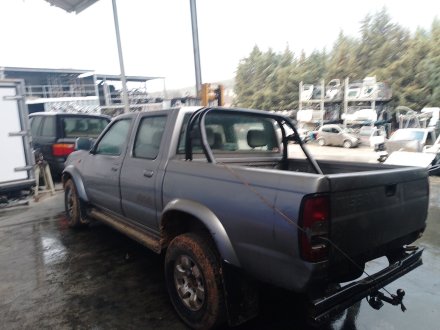 Vehiculo en el desguace: NISSAN PICK UP (D22) 2.5 TD 4WD