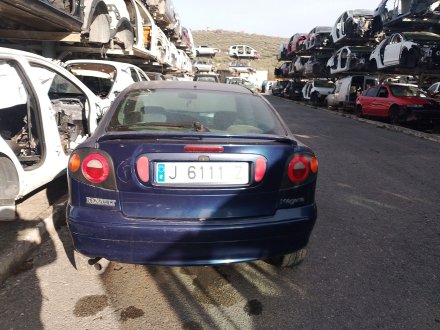 Vehiculo en el desguace: RENAULT MEGANE I Coach (DA0/1_) 1.6 e (DA0F)