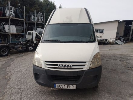 Vehiculo en el desguace: IVECO DAILY IV Caja/Chasis 35C18, 35S18