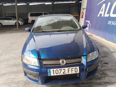 Vehiculo en el desguace: FIAT STILO (192_) 1.9 D Multijet