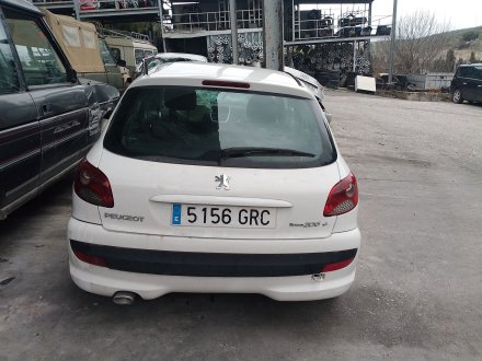 Vehiculo en el desguace: PEUGEOT 206+ (2L_, 2M_) 1.4 HDi eco 70