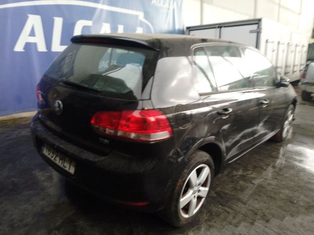 Vehiculo en el desguace: VOLKSWAGEN GOLF VI (5K1) 1.6 TDI