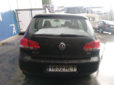 Vehiculo en el desguace: VOLKSWAGEN GOLF VI (5K1) 1.6 TDI