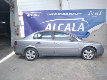 Vehiculo en el desguace: OPEL VECTRA C BERLINA Club