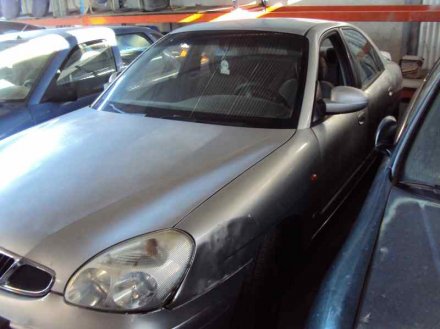 Vehiculo en el desguace: DAEWOO NUBIRA BERLINA Classic SE