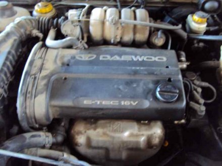 Vehiculo en el desguace: DAEWOO NUBIRA BERLINA Classic SE