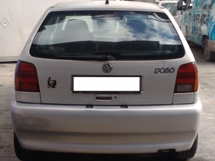 Vehiculo en el desguace: VOLKSWAGEN POLO BERLINA (6N1) Básico