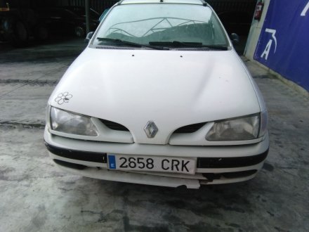 Vehiculo en el desguace: RENAULT MEGANE I CLASSIC (LA0) 1.9 Diesel