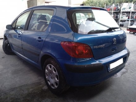 Vehiculo en el desguace: PEUGEOT 307 (S1) XR Clim