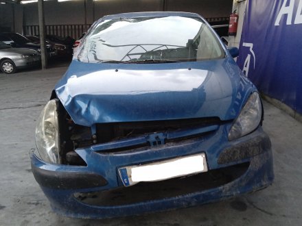 Vehiculo en el desguace: PEUGEOT 307 (S1) XR Clim