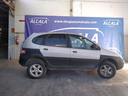 Vehiculo en el desguace: RENAULT SCENIC RX4 (JA0) 2.0 16V Dynamique