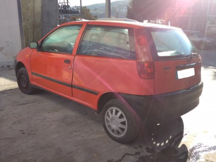 Vehiculo en el desguace: FIAT PUNTO BERL. (176) 55 S