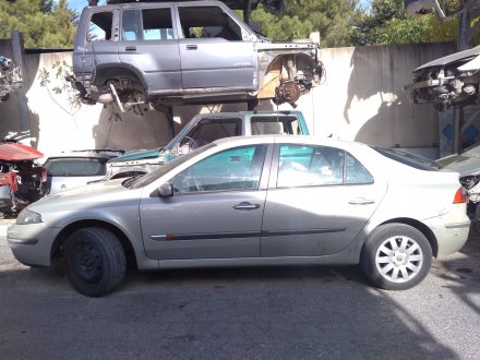 Vehiculo en el desguace: RENAULT LAGUNA II (BG0) Authentique