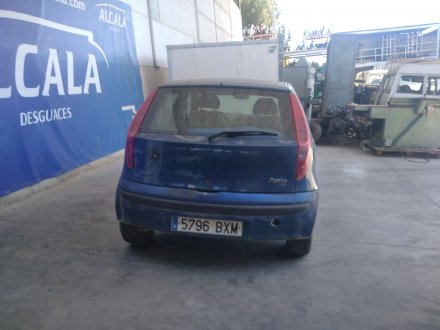 Vehiculo en el desguace: FIAT PUNTO BERLINA (188) 1.9 JTD CAT