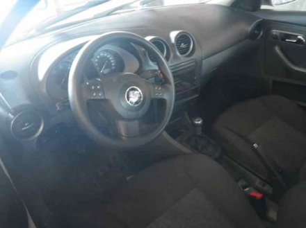 Vehiculo en el desguace: SEAT IBIZA (6L1) Hit