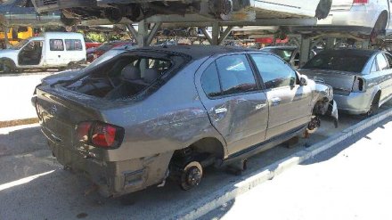 Vehiculo en el desguace: NISSAN PRIMERA BERLINA (P11) Básico