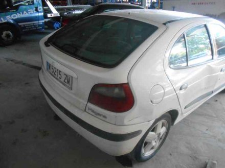 Vehiculo en el desguace: RENAULT MEGANE I CLASSIC (LA0) 1.9 dTi Alize